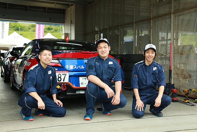 千葉スバルのメカニック 第2戦 オートポリス