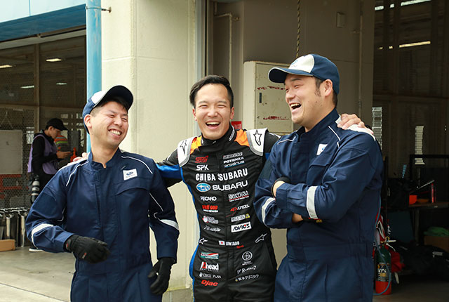 千葉スバルのメカニック 第2戦 オートポリス