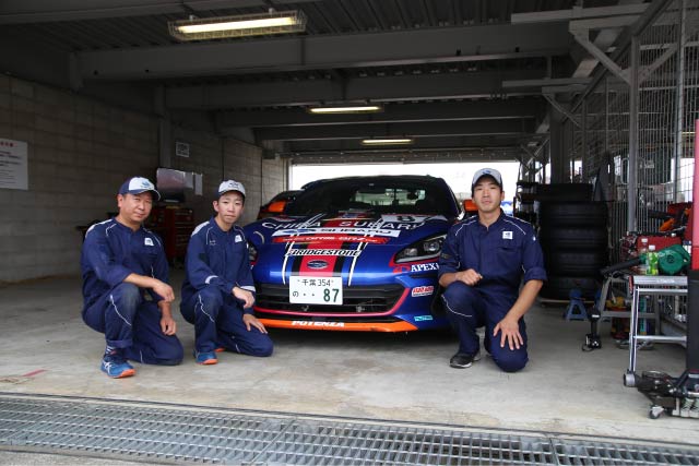 千葉スバルのメカニック 第4戦 十勝スピードウェイ