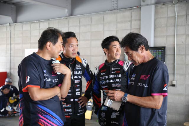 千葉スバルのメカニック 第4戦 十勝スピードウェイ