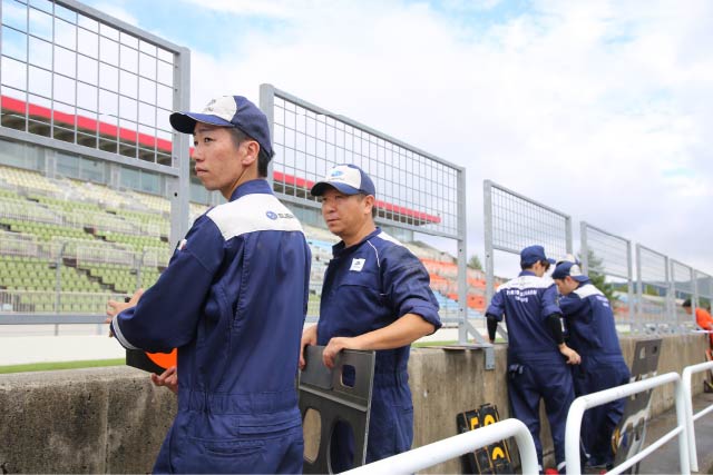 千葉スバルのメカニック 第4戦 十勝スピードウェイ