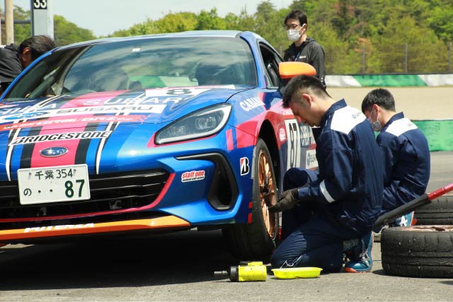 千葉スバルのメカニック シェイクダウン