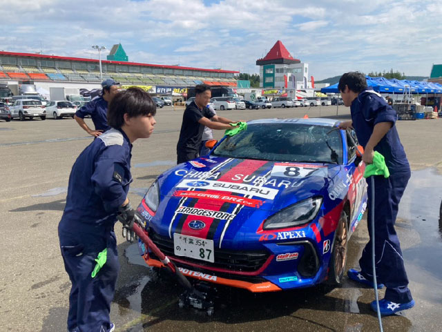 千葉スバルのメカニック 第4大会 十勝スピードウェイ