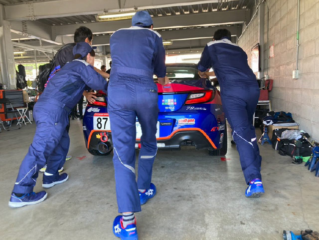 千葉スバルのメカニック 第4大会 十勝スピードウェイ